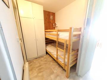 Studio pour 4 Personnes dans Lac des Hermines, Besse-et-Saint-Anastaise, Photo 1