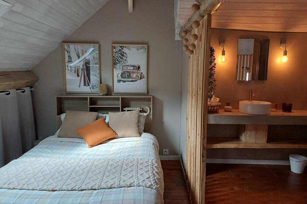 Pyrenees family house for 10 people. games room, billiards, terrace... in Campan, Hautes-Pyrénées