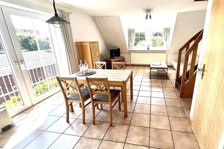 Ganze Wohnung, Lichtdurchflutete Ferienwohnung in ruhiger Lage mit Sauna in Westerland in Westerland, Sylt (Gemeinde)