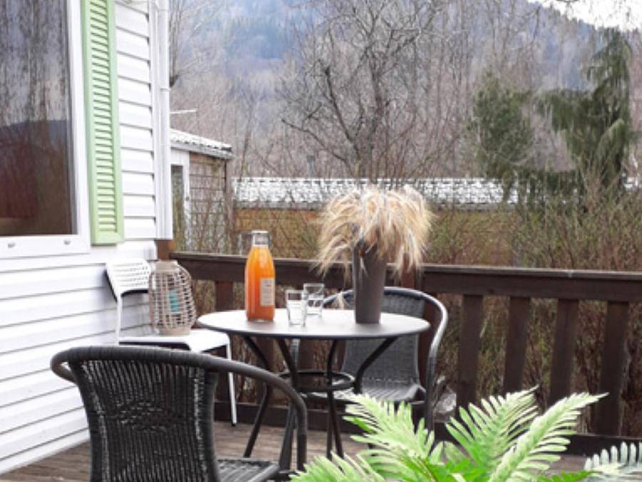 Camping la Marmotte - Mobilhome 2 personnes - Mobil-home - 17.75 m² - 1 chambre in La Bourboule, Parc naturel régional des Volcans d'Auvergne