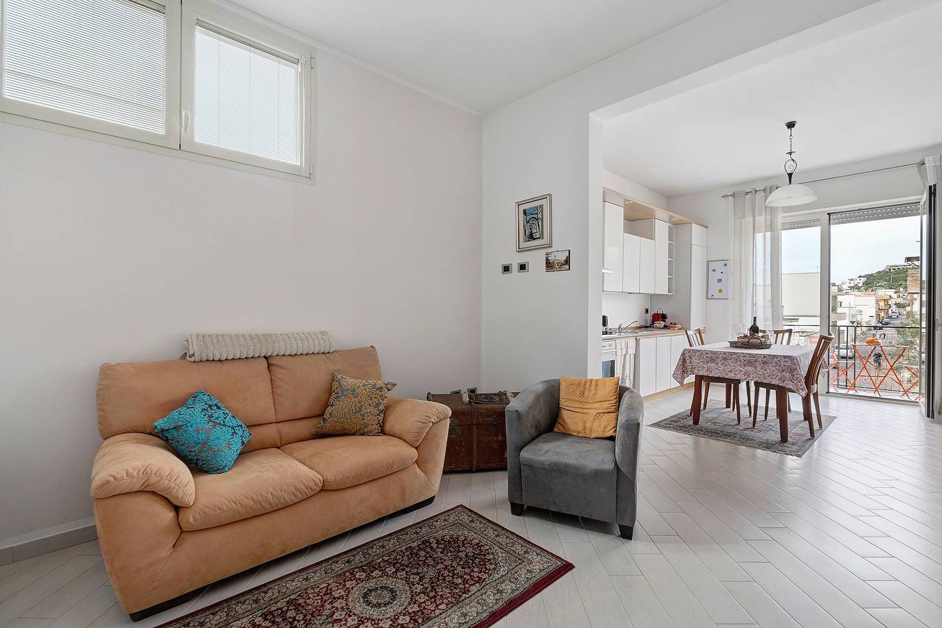 Appartamento intero, Appartamento 'Salento Cecilia - Ruffano' con balcone, Wi-Fi e aria condizionata in Ruffano, Golfo di Taranto