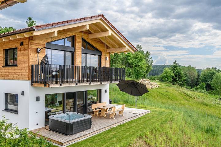 Ferienhaus für 7 Personen, mit Garten und Balkon sowie Whirlpool und Sauna in Zwiesel - 4