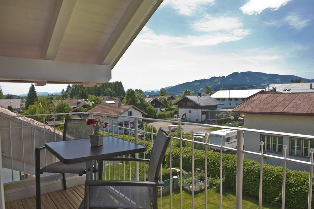 Entire apartment, Exclusive apartment \"Griaß di` \"in the heart of the Allgäu in Oy-Mittelberg, Bavarian Swabia