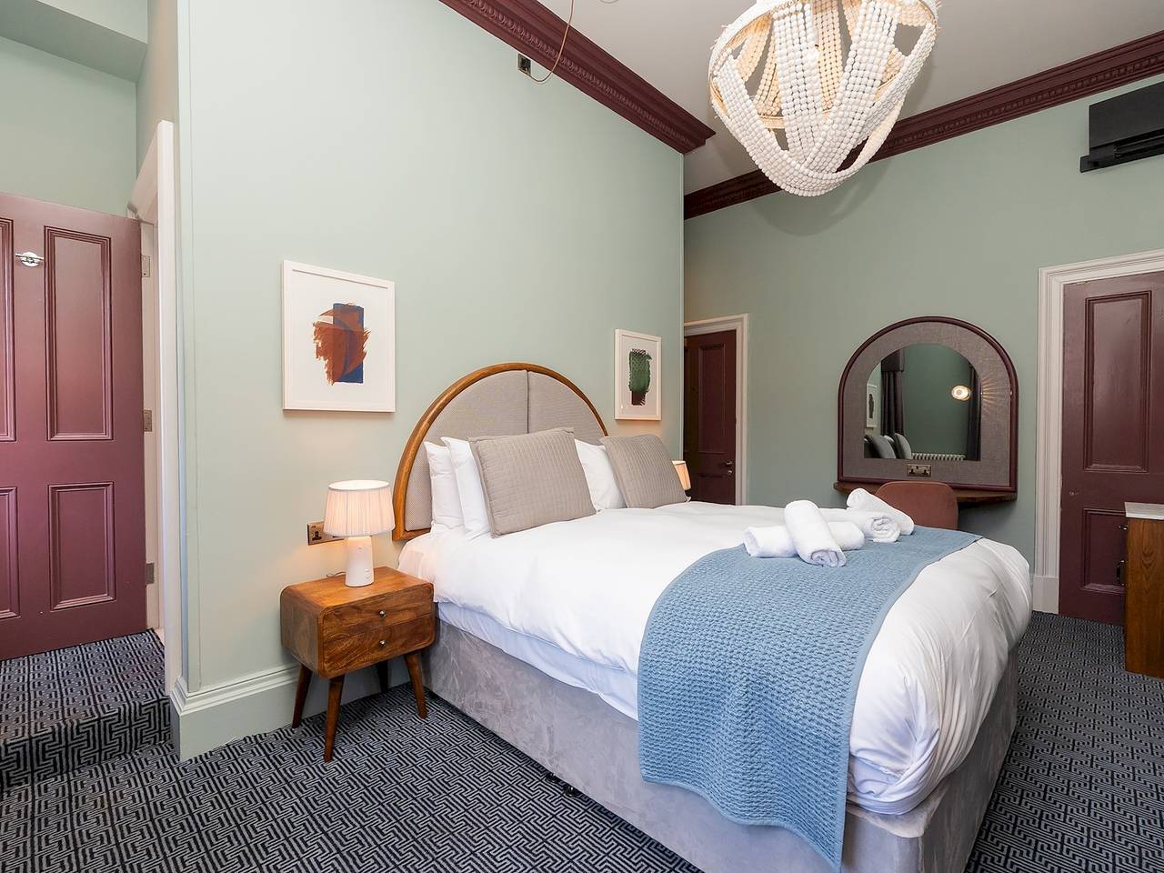 Entire apartment, Pass the Keys | Cosy King room in Central Bath in Bath, Bath & North East Somerset