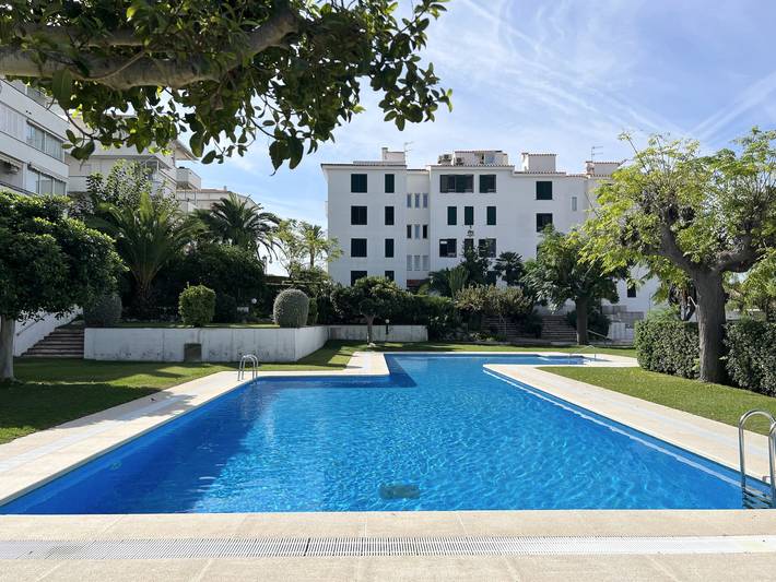 Gîte pour 2 personnes, avec jardin ainsi que piscine et balcon à Sitges - 4