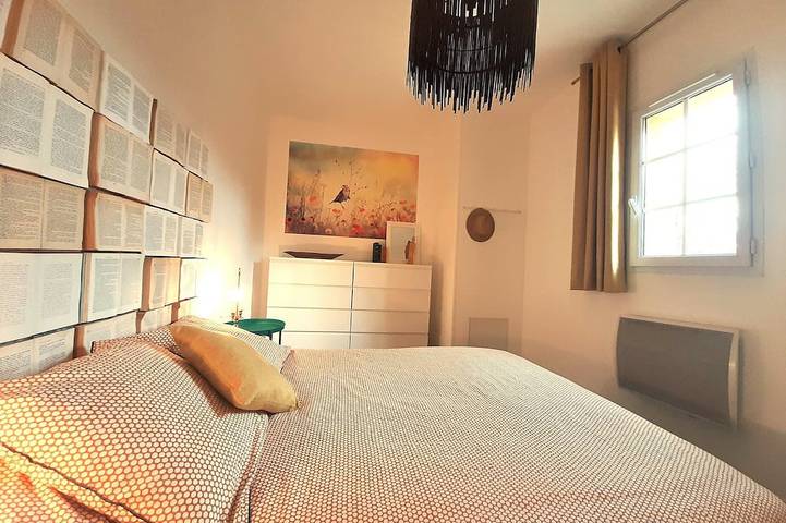 Gîte pour 2 personnes, avec terrasse ainsi que piscine et jardin à Cénac-et-Saint-Julien - 3