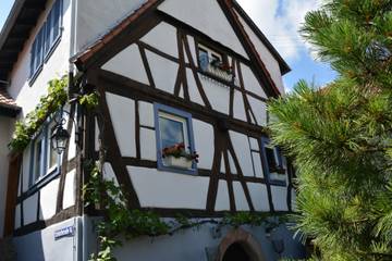 Ferienhaus für 4 Personen, mit Garten und Terrasse, kinderfreundlich in Hambach (Neustadt)