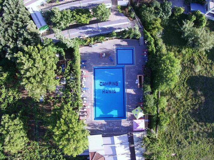 Camping für 2 Personen, mit Terrasse und Garten sowie Kinderpool und Pool auf Kreta