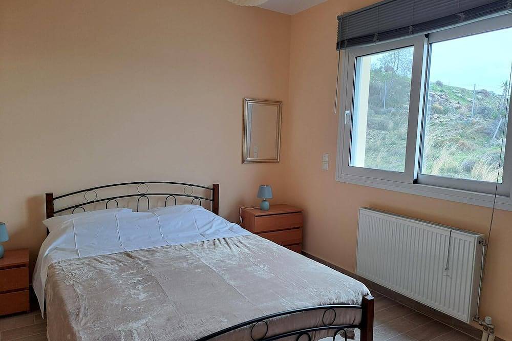 Ferienwohnung in traumhafter Lage direkt am Meer, direkter Strandzugang, Euböa in Euböa