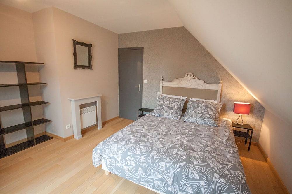 Charmante geräumige Villa (5 Schlafzimmer) 40 Meter vom Strand entfernt (2 bis 15 Personen) in Saint-Germain-sur-Ay, Coutances und Umgebung