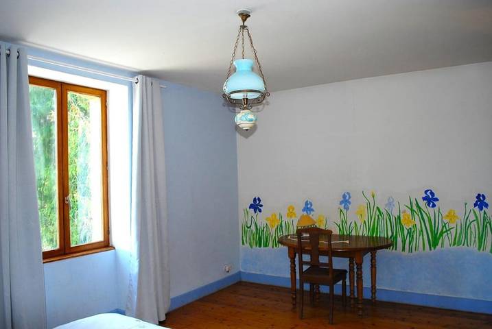 Location de vacances pour 8 personnes, avec vue et terrasse, animaux acceptés à Saint-Didier-sur-Arroux - 4