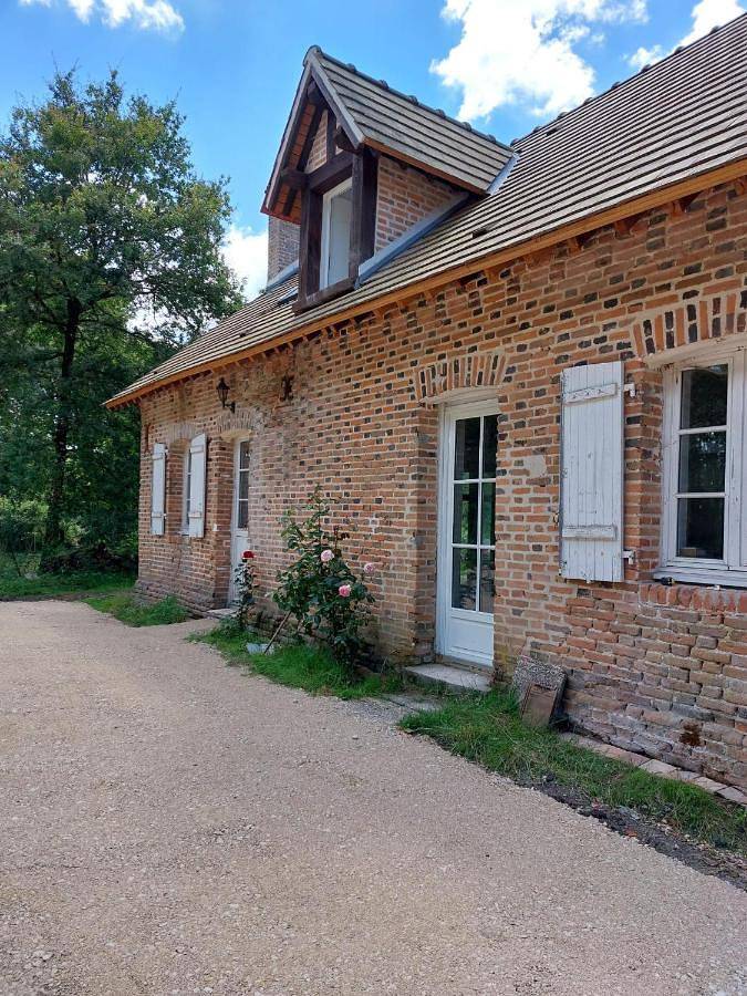 Location de vacances pour 16 personnes, avec jardin et terrasse à Saint-Viâtre - 2