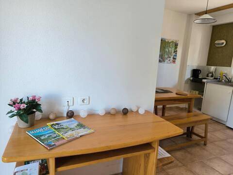Appartement entier, Appartements indépendants dans chalet en Auvergne in Chomelix, Parc Naturel Régional Livradois-Forez