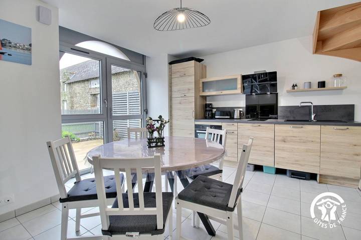 Gîte pour 5 personnes, avec terrasse et jardin à Séné - 2