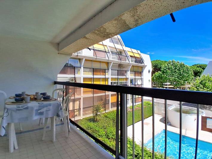 Gîte pour 4 personnes, avec terrasse dans Port Gregau