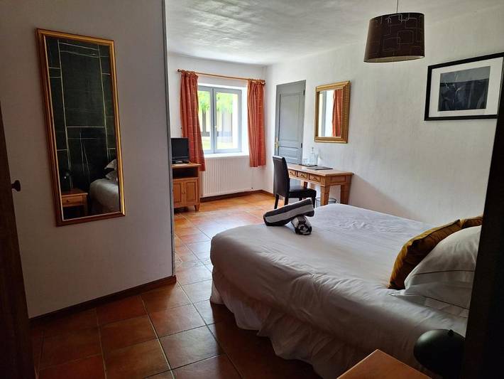 Hôtel pour 2 personnes, avec jardin et piscine à Sainte-Radegonde - 2