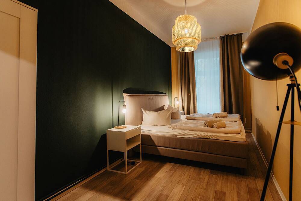 Apartamento entero, *Grand Botanical* 4-room apartment with kitchen - Luga Homes - Townhouse in Leipzig Mitte, Leipzig