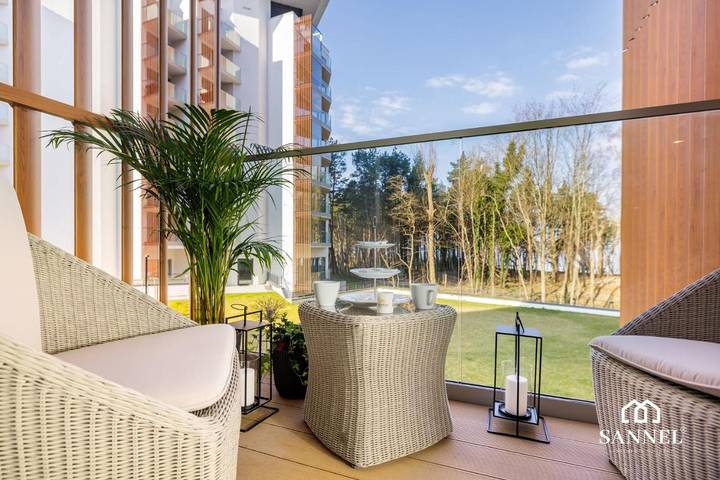 Apartament wakacyjny dla 2 osób, z balkon i basen oraz jacuzzi i sauna w Pobierowo