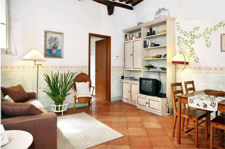 Rustico per 5 persone, con balcone a Lucca
