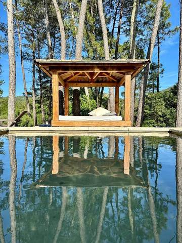 Maison d’hôte pour 4 personnes, avec piscine ainsi que jardin et vue, animaux acceptés à Gagnières