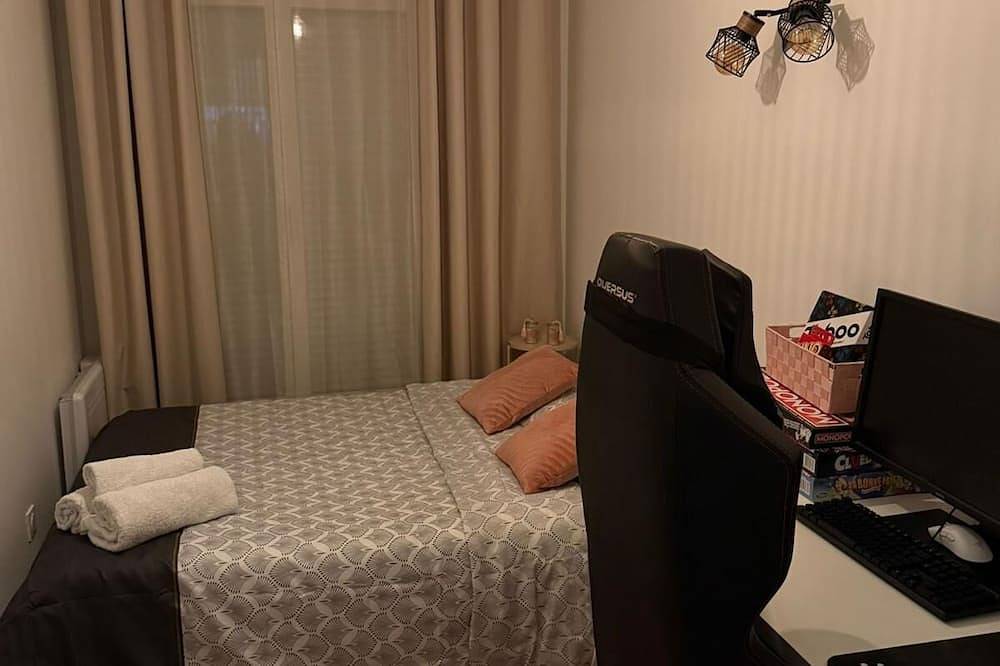 Ganze Wohnung, Cosy apartment near Paris (10 min Eiffel Tower and Champs Elysées) in Rueil-Malmaison, Hauts-de-Seine