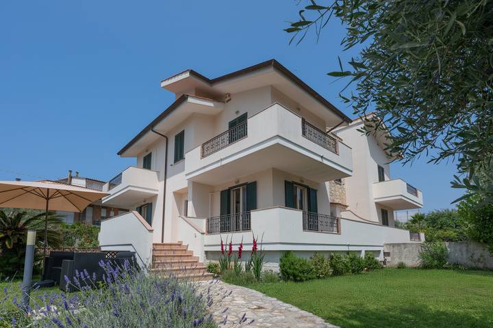 Chalet para 6 personas, con balcón y jardín - 1