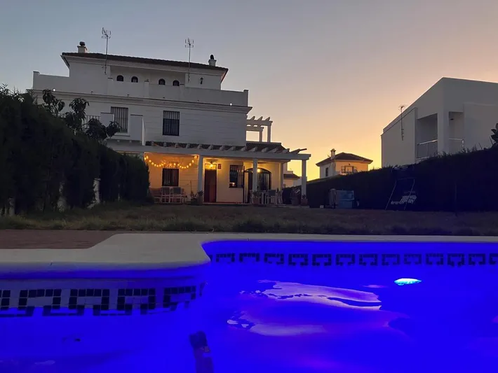 Maison de vacances pour 8 personnes, avec piscine ainsi que jardin et vue - 1
