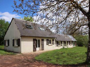 Gîte pour 15 personnes, avec jardin, animaux acceptés à Les Champeaux