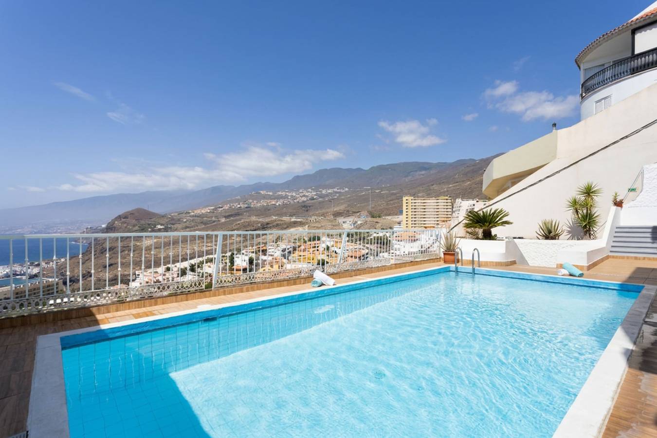 Ganze Wohnung, Ferienwohnung für 2 Personen mit Pool in Tabaiba, El Rosario