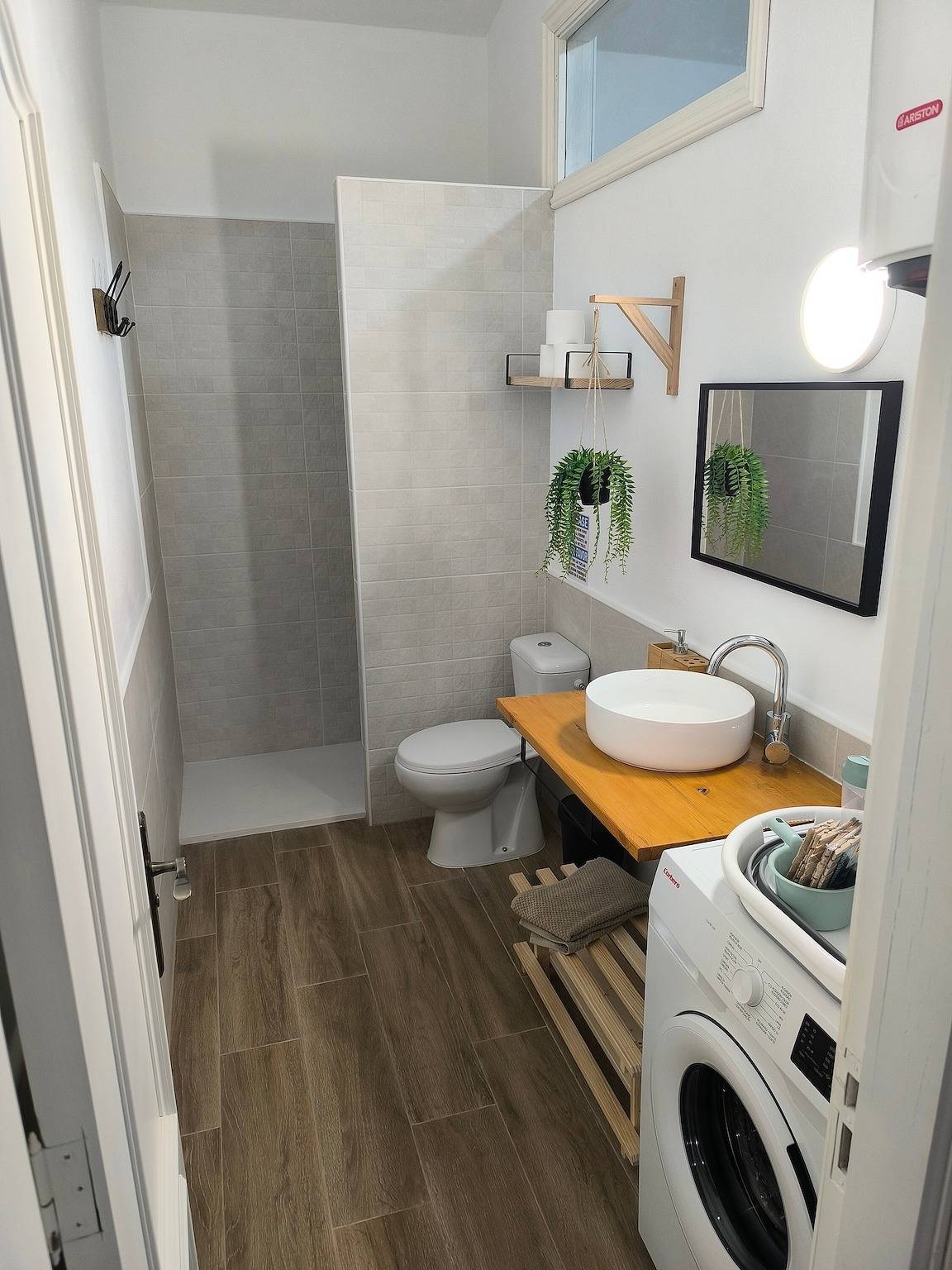 Casa Vacacional 'Abades South Beach' con Terraza Privada, Wi-Fi y Aire Acondicionado in Abades, Arico