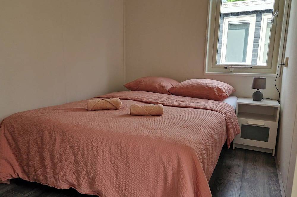 3 bedroom chalet in hensbroek in Holländische Küste