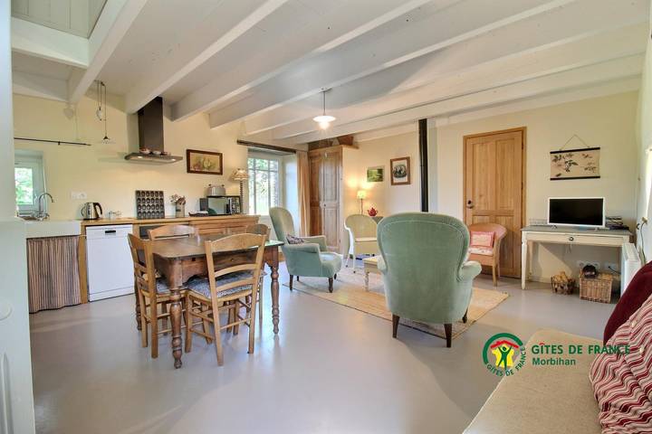 Gîte pour 3 personnes, avec terrasse et jardin à Plumergat - 4