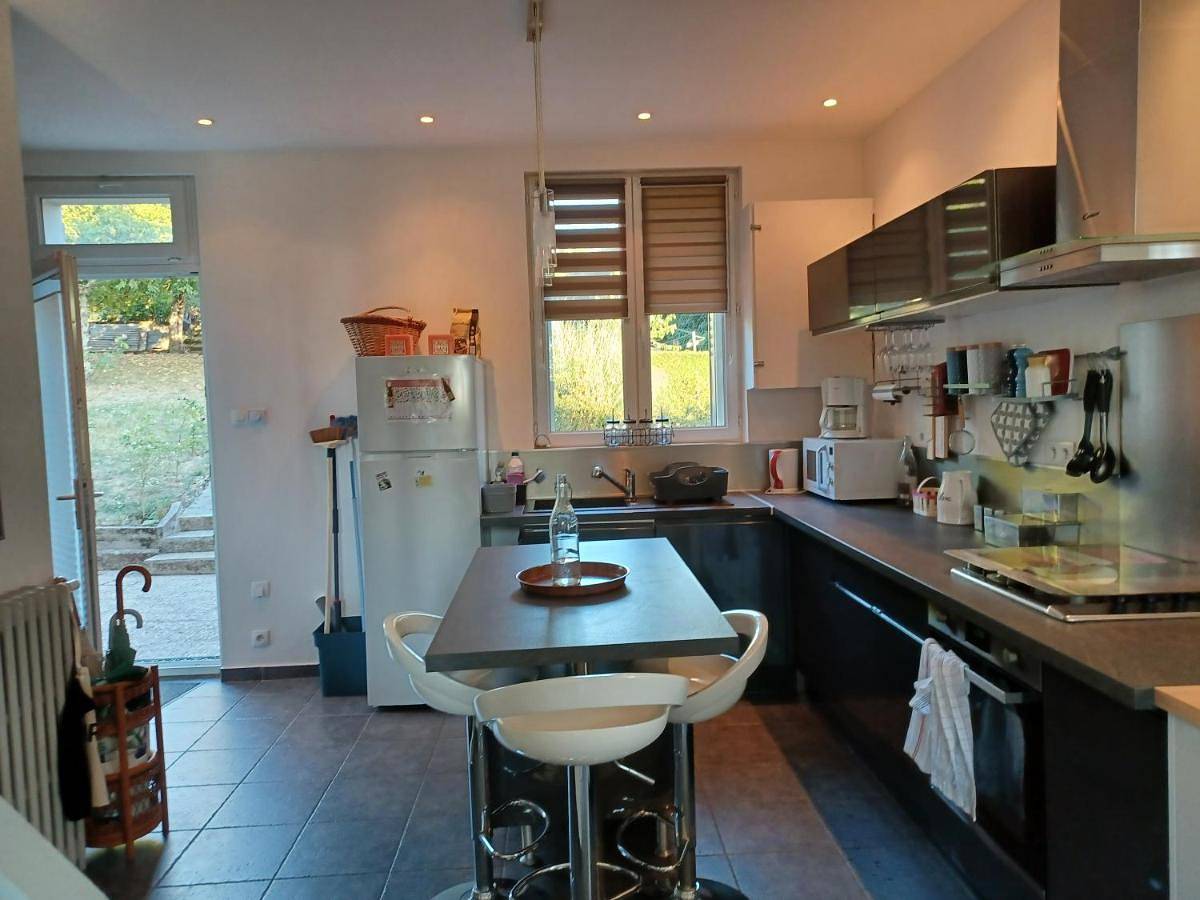 Three-Bedroom House in Sancerre, Région de Bourges