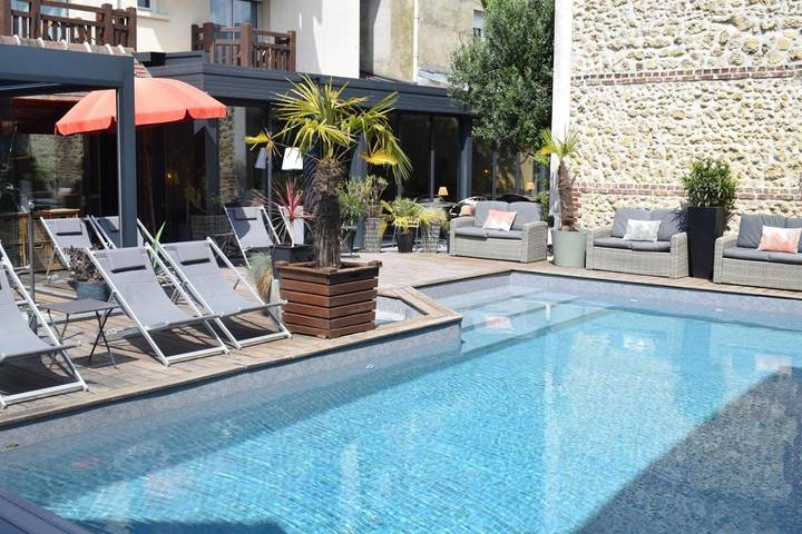 Hôtel pour 2 personnes, avec piscine et terrasse ainsi que sauna et jacuzzi dans Casino de Deauville - 2
