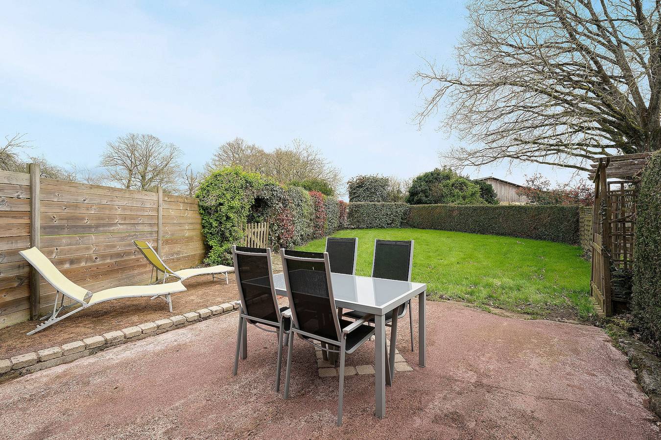 Maison de vacances « Gîte Hirondelle » avec terrasse privée, jardin privé et Wi-Fi in Lanvallay, Région de Dinan