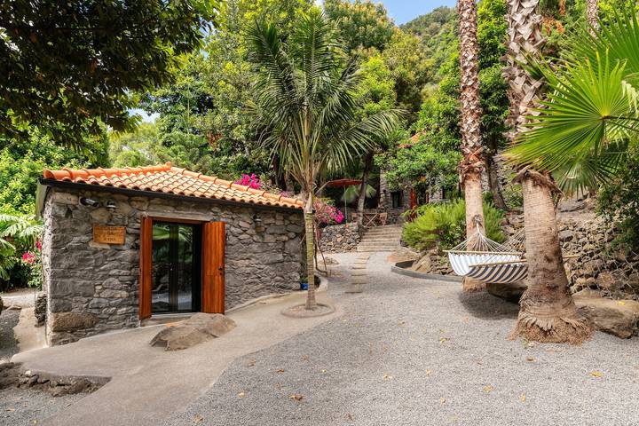 Holiday Home 'Kyra's House' with Wi-Fi in Pináculo, Tabua
