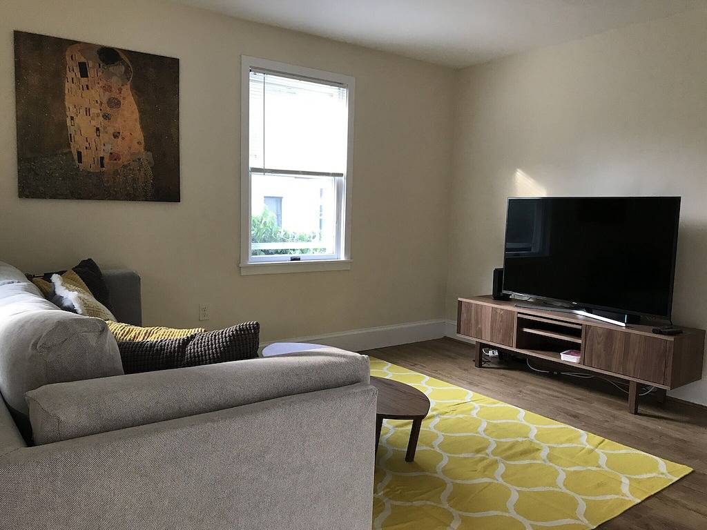 Im Stadtzentrum gelegenes Princeton Modern 2 Br-Haus mit Dachboden in Princeton Township, Mercer County