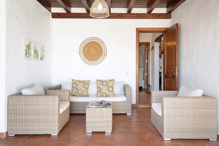 Ferienhaus „Casa Golondrina“ mit Meerblick, privatem Pool und Wlan in Guatiza, Teguise