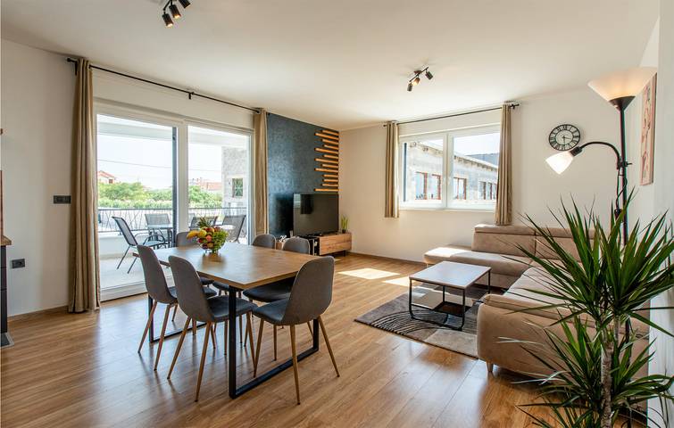 Ferienwohnung für 6 Personen, mit Terrasse und Pool in Vrsi - 3