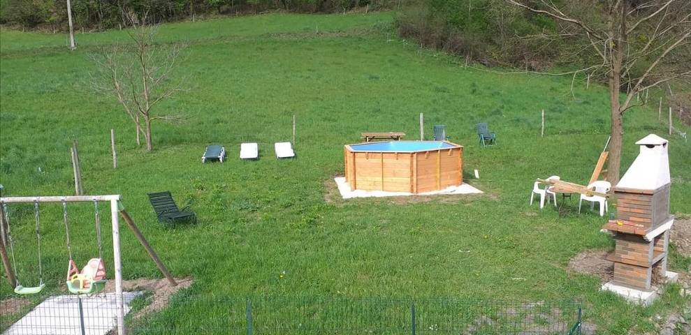 Location de vacances pour 7 personnes, avec vue et jardin à Le Tech - 2