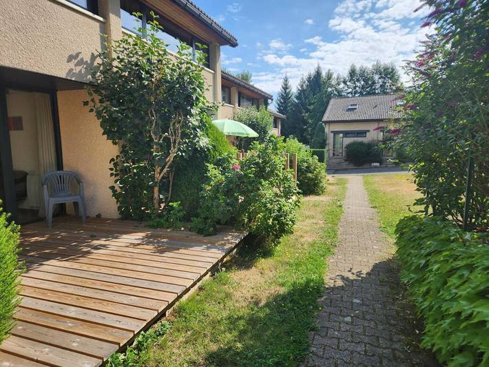 Parc de vacances pour 6 personnes, avec vue et jardin, adapté aux familles à Le Chambon-sur-Lignon - 4