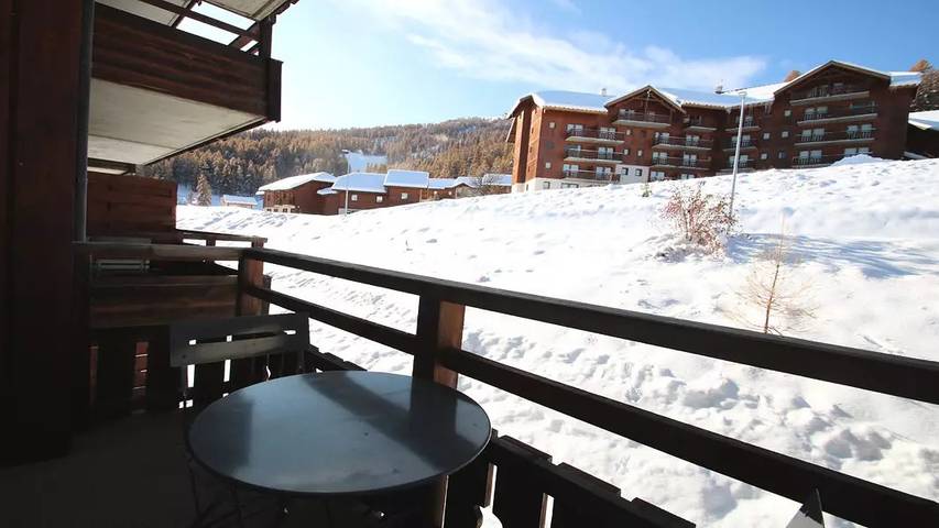 Appartement de vacances pour 4 personnes, avec Balcon et Piscine ainsi que Sauna et Vue