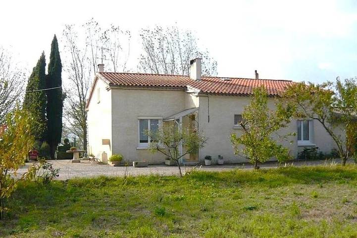 Location de vacances pour 6 personnes, avec jardin