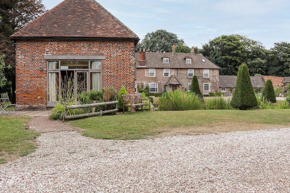 Cottage for 4 People in Langdon, Kent