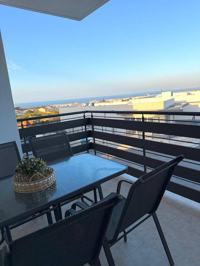 Appartement de vacances pour 4 personnes, avec vue ainsi que jardin et piscine, animaux acceptés