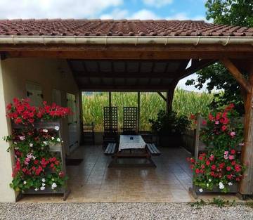 Gîte pour 5 personnes, avec terrasse et vue à Saint-Étienne-lès-Remiremont
