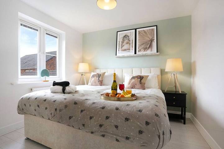Maison Exquise 7 Chambres 5.5 Salles de Bain avec Parking in Upton (Northamptonshire), Northampton