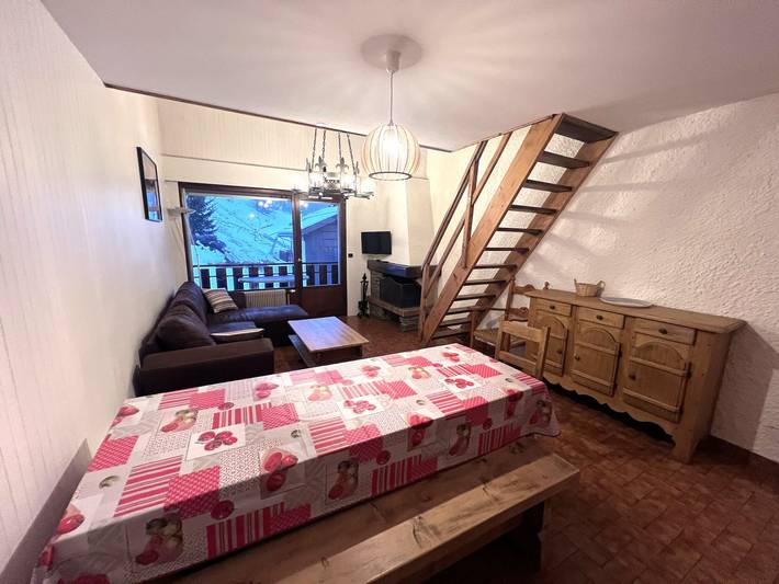 Ganze Wohnung, Gemütliche 3-Zimmer-Wohnung, zentrumsnah, Pisten und Aktivitäten, ideal für 8 Personen in La Clusaz, Annecy und Umgebung