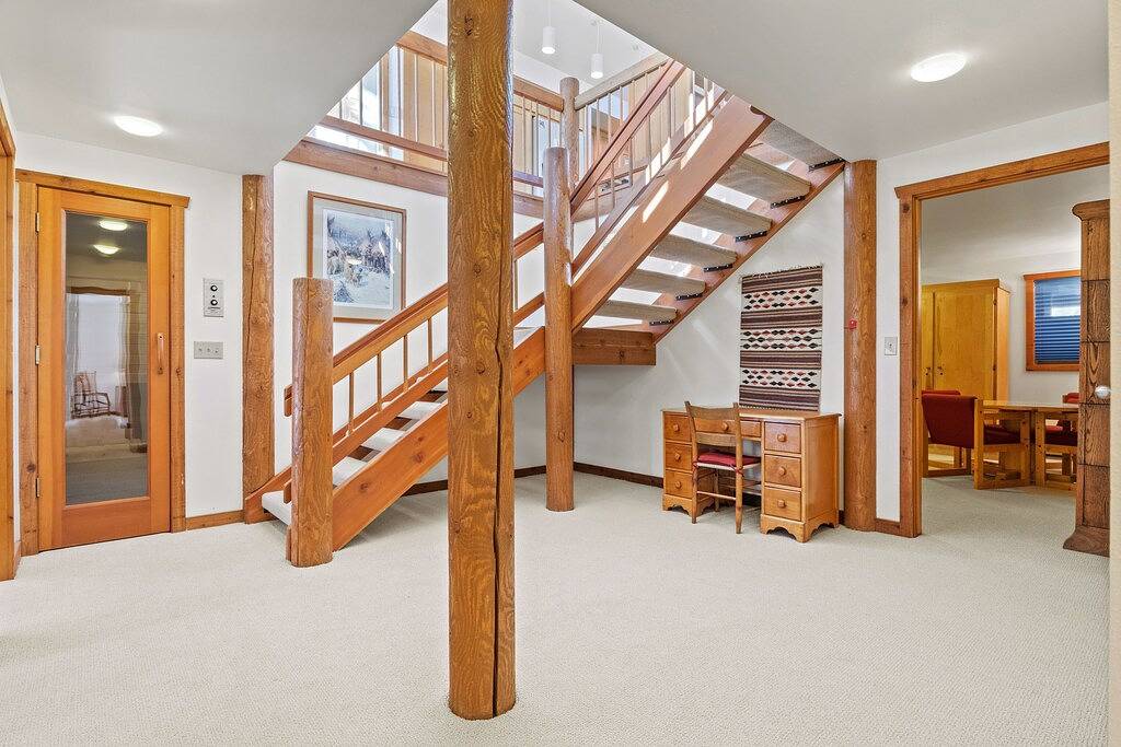 Vacation House for 10 Guests in Teton Village, Bridger-Teton National Forest