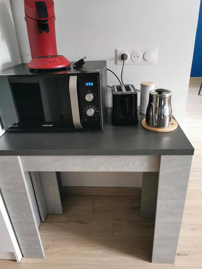 Gîte pour 4 personnes, avec jardin et vue à Genêts - 3